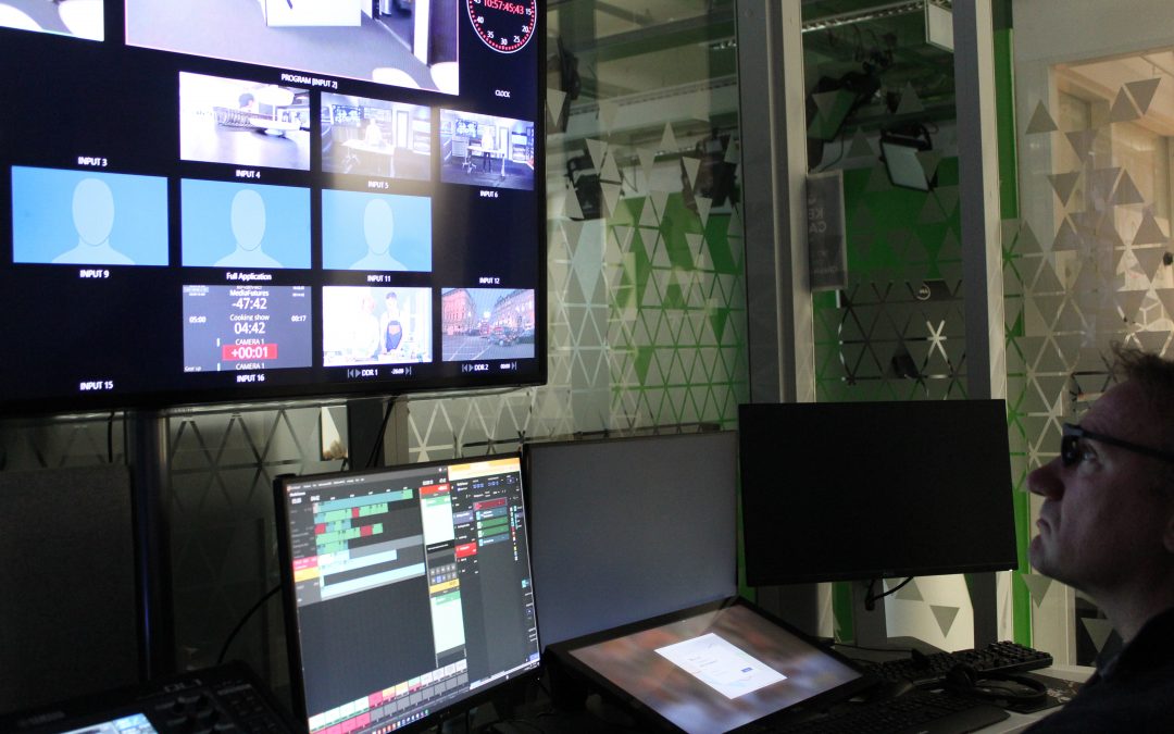 Gaze Tracking to improve TV Studio Productions